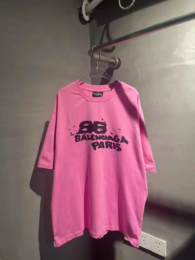 balenciaga巴黎世家23春季新品 手绘涂鸦短袖t恤 - 抖音
