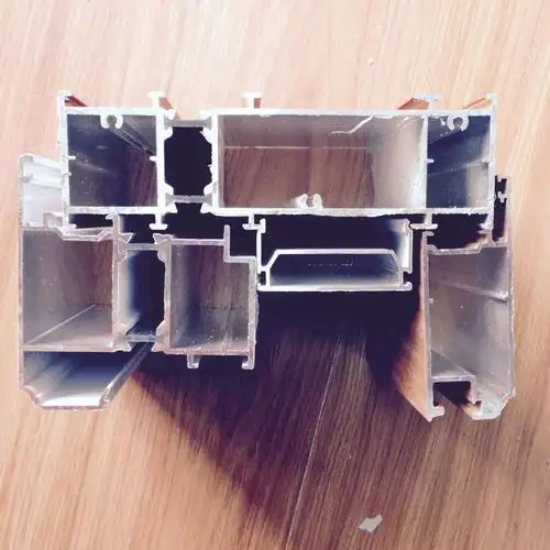 开启扇,防护栏价格(自选配置,可配可不配) 型材配置:铝合金隔热断桥