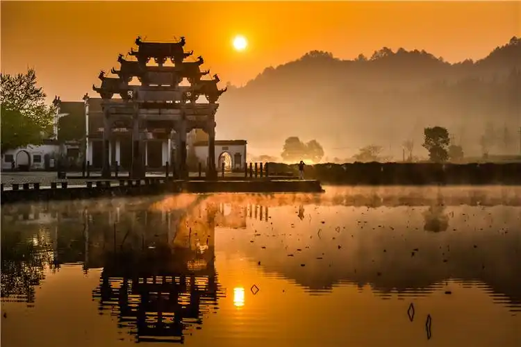 夕阳下的古徽州.黄山市委宣传部供图