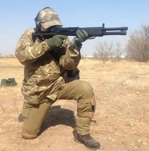 我军特种部队的近战利器:正式列装的09式军用霰弹枪