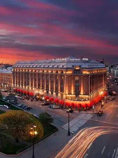 圣彼得堡国立大学诞生过9枚诺贝尔奖和3枚菲尔兹奖