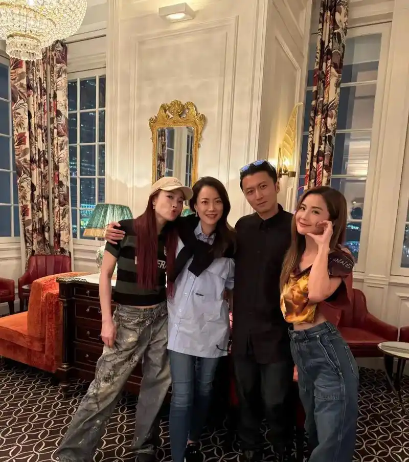 霍汶希发文感谢容祖儿谢霆锋和阿sa为她补过生日,不见阿娇身影