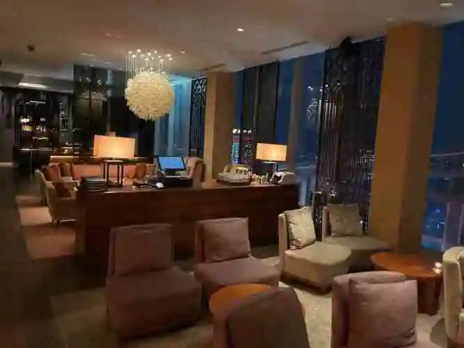 广州柏悦酒店·悦吧·顶楼露天酒吧-"和赵二二去的,算是一个补档,当时