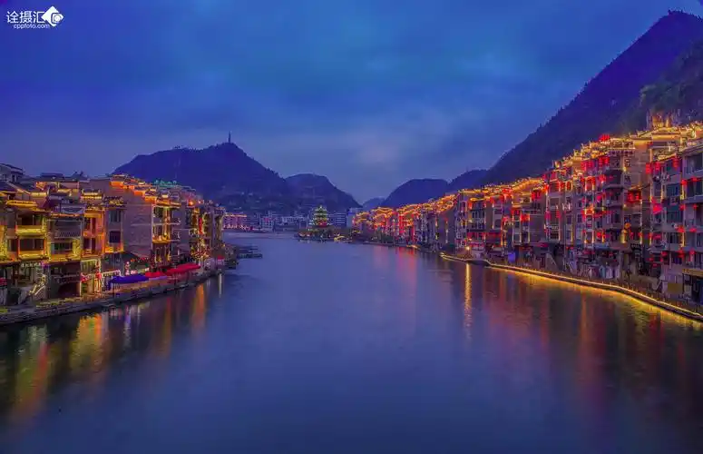 万家灯火喜迎春