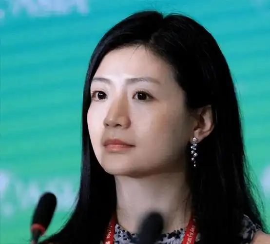 中国最美单身女富豪:马云请她都要三顾茅庐,百亿身价却无人敢娶_李颖