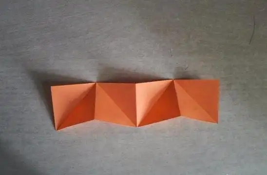 怎样制作三棱锥?