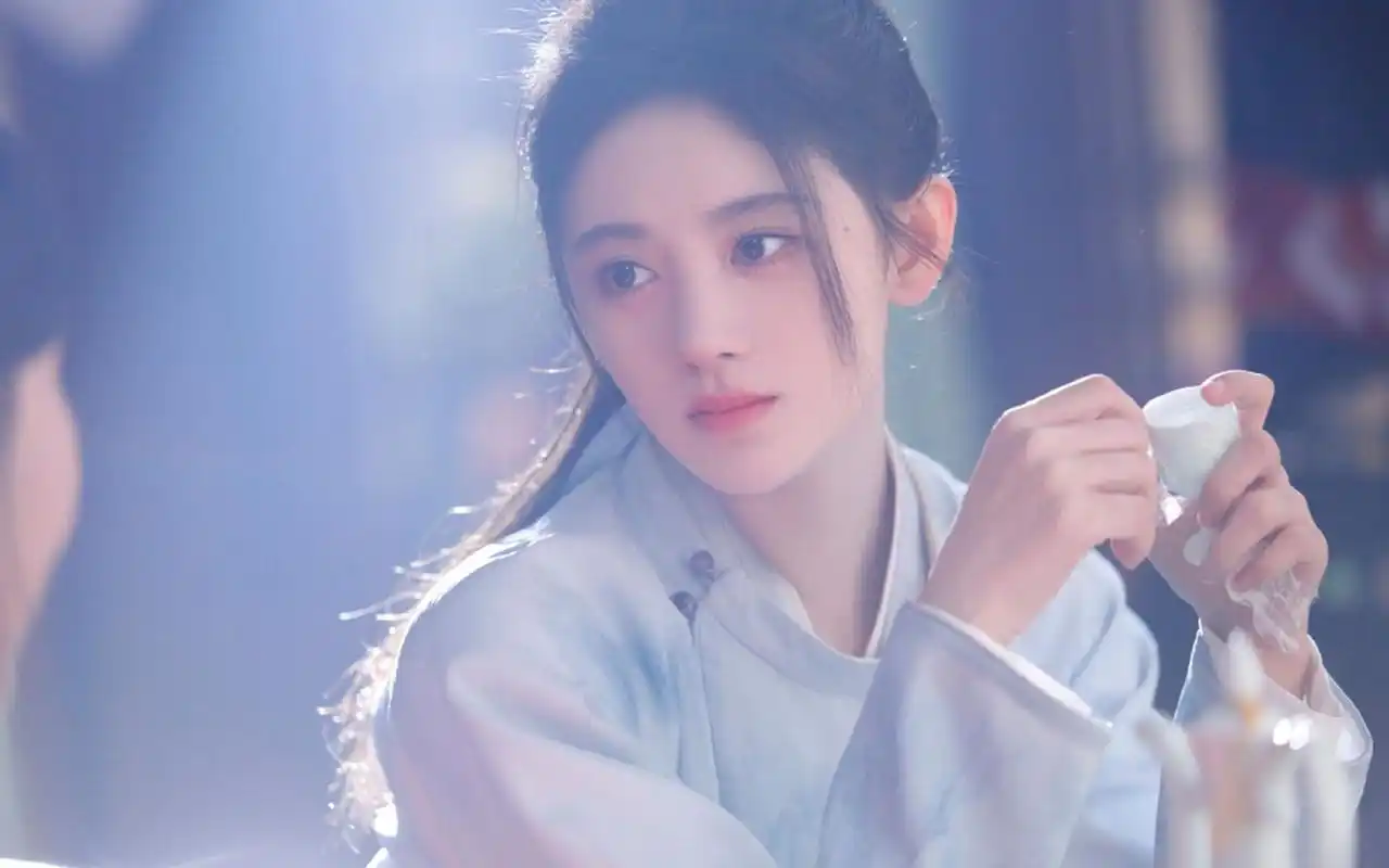 鞠婧祎《如意芳霏》剧照图片壁纸