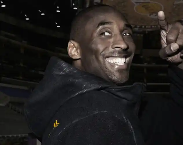 高清科比当年为zoomkobev拍摄的一组帅气写真