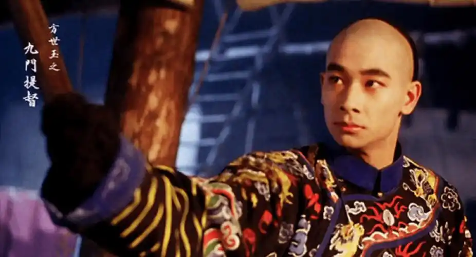 之后便在电影中饰演起了九门提督"鄂尔多"这一反派角色.