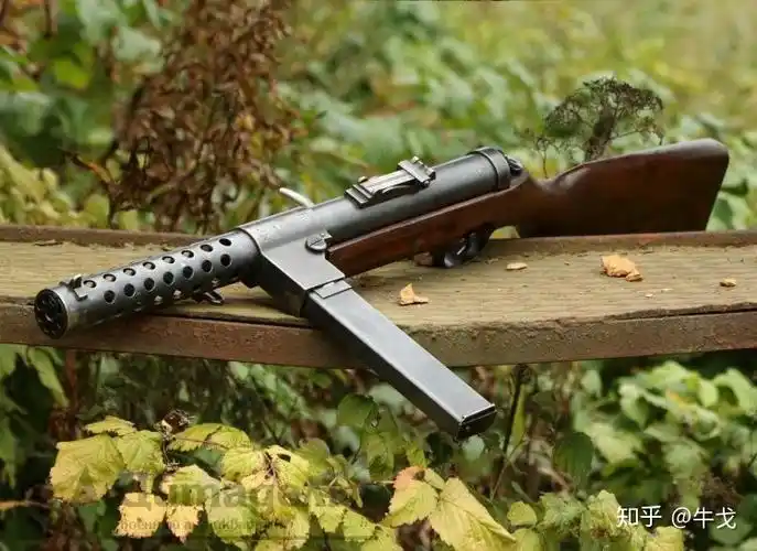 旧中国的花机关枪