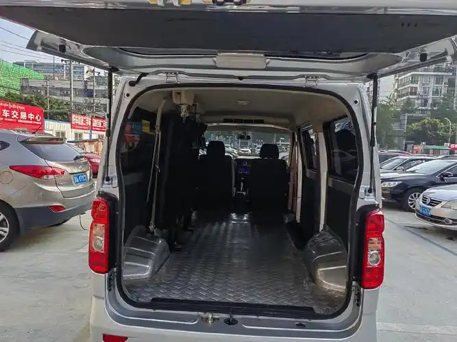 二手面包车 刚刚拿下:极品《长安睿行m60》纯油版:原车一 - 抖音