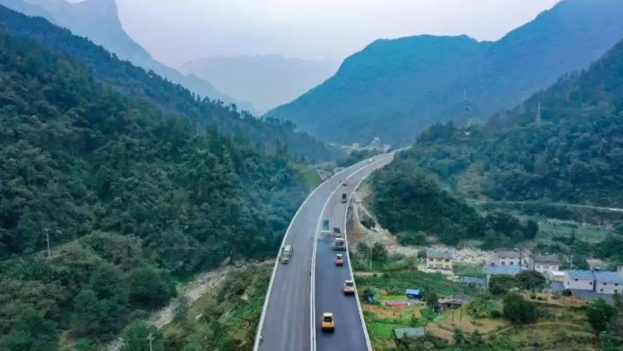 期待翻坝江北高速即将全线完工