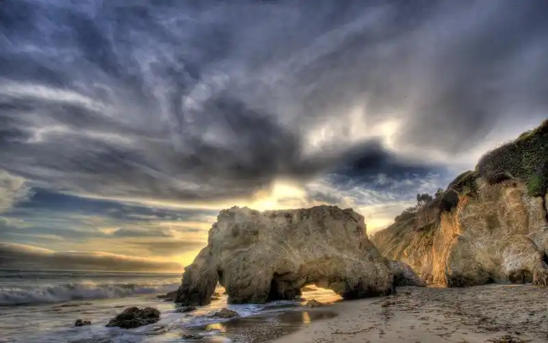 美国洛杉矶马里布海滩风景壁纸