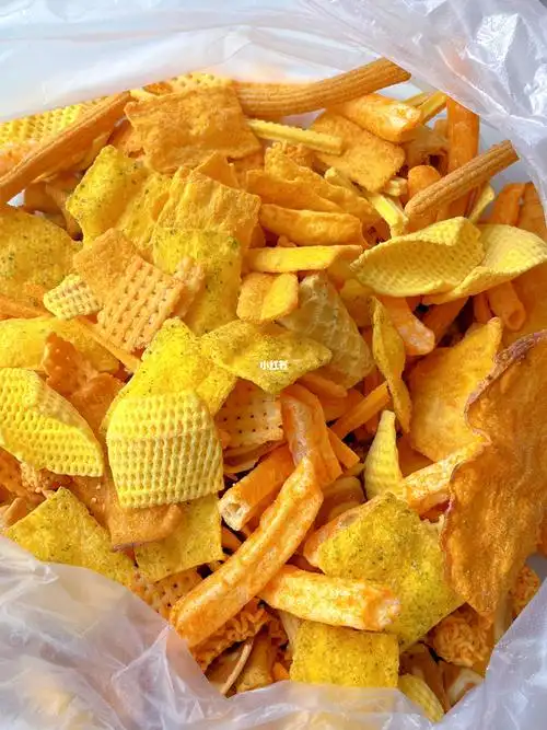 老式散装膨化小零食吃一个就停不下来