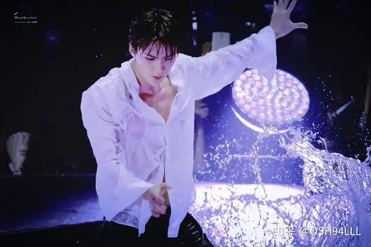 有没有哪些吴世勋的神仙图片? - 知乎