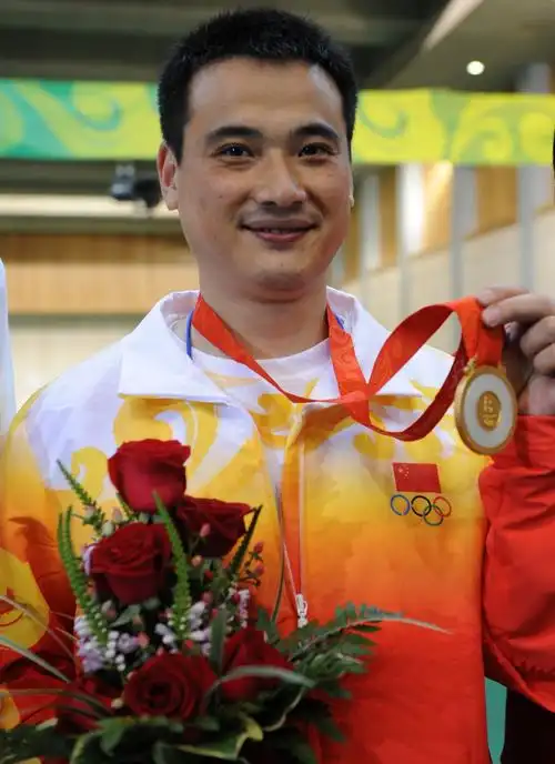 加上2008年邱健已经34岁,体力和状态不比年轻运动员,完成奥运梦的邱健