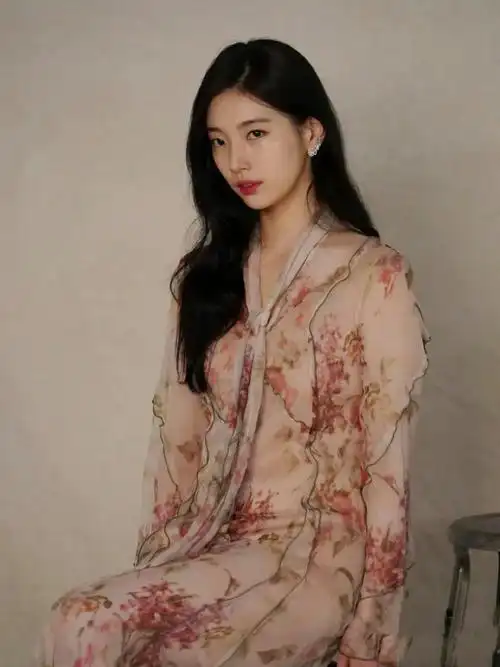 裴秀智穿搭来啦