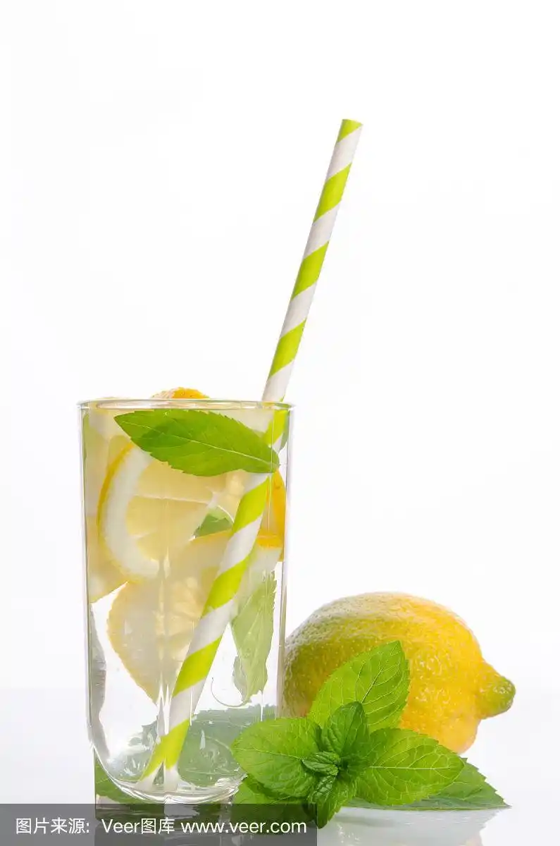 柠檬苏打水,夏天,柠檬水,薄荷,白色背景