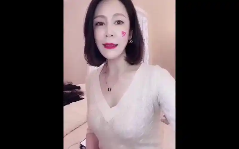 美熟女阿姨辣妈女神漂亮