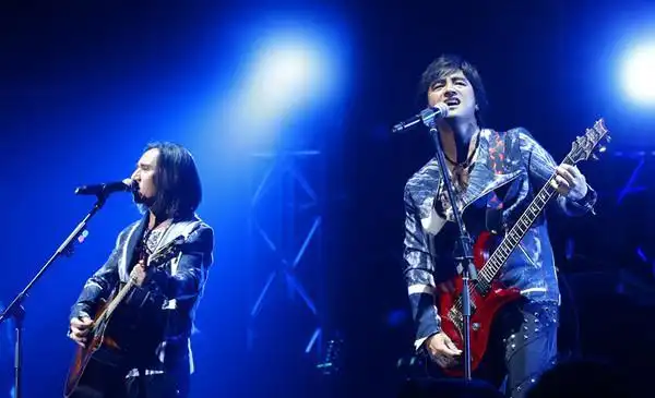 动力火车为什么消失了_高清图集_新浪网