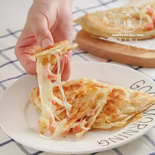 早餐食品 手抓饼 手工_aiki/爱稞 芝士香肠手抓饼早餐面饼煎饼脆手工