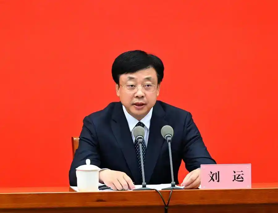 中共潍坊市委山东这十年潍坊主题新闻发布会举行