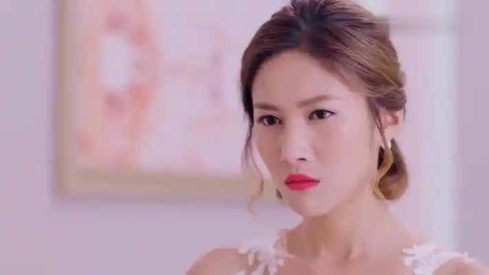 因为遇见你:雨欣大婚,前夫寄来的一叠照片,瞬间让她慌了