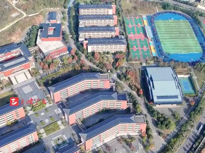 恭喜,宜昌市一中荣获"平安创建示范校园"称号!