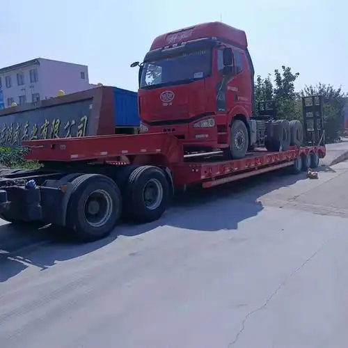 gb1589国标13米弹簧爬梯半挂拖车装配标准一步到位