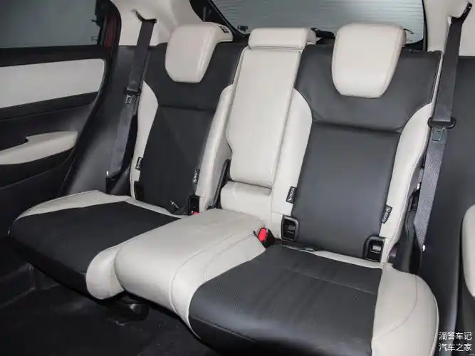 高颜值还有大空间试驾全新本田缤智