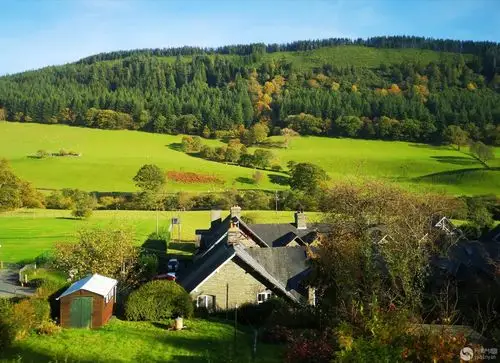 英国威尔士村庄(路拍)-行摄风光-光影中国网-36.01ny.