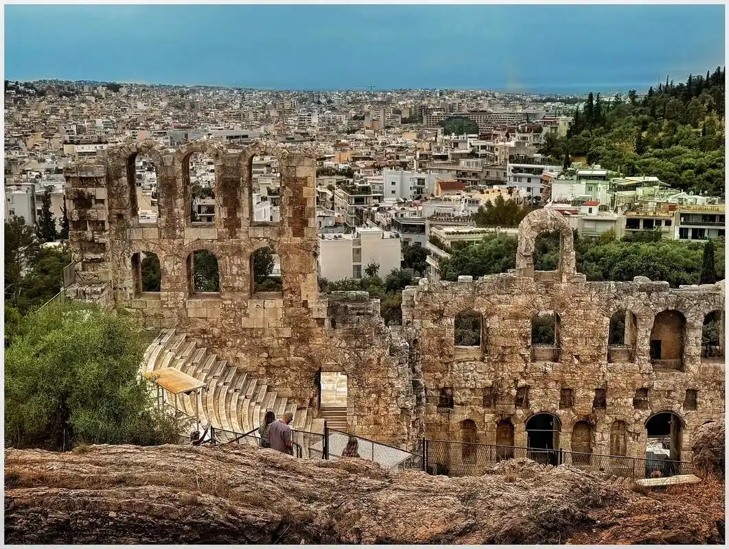 雅典卫城它位于希腊雅典市中心.约建于公元前 400 年.祭祀 - 抖音