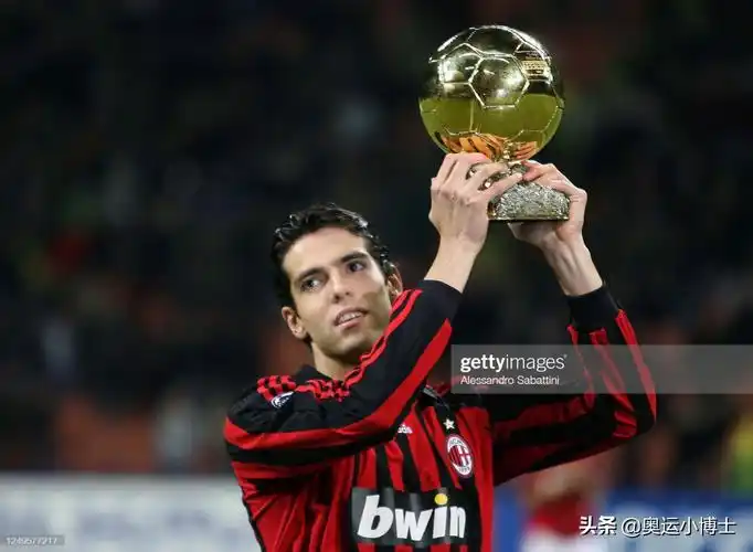 无法拒绝和小罗卡卡一起踢球(金球奖传奇41:五星巴西的"欧化"精英