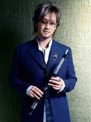 情歌教父周传雄:情史混乱,巅峰时与周杰伦齐名,因得病过气多年