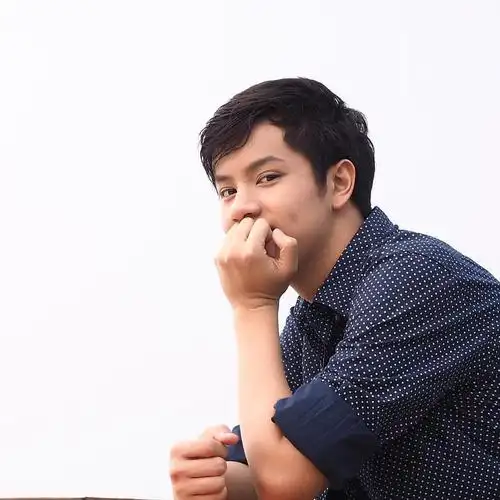 格拉帕·格潘 korapat kirdpan的图片