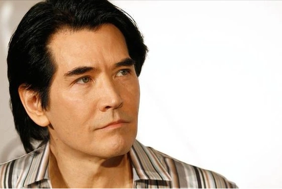 费翔:在母亲和叶倩文之间,我选择终生不娶,63岁仍然独身一人!