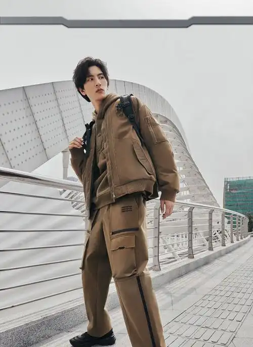 李宁(li-ning) 华晨宇同款 李宁cf溯逐梦主题秀款羽绒服情侣款外套 深