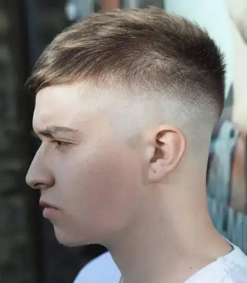 潮男超短寸头发型图片