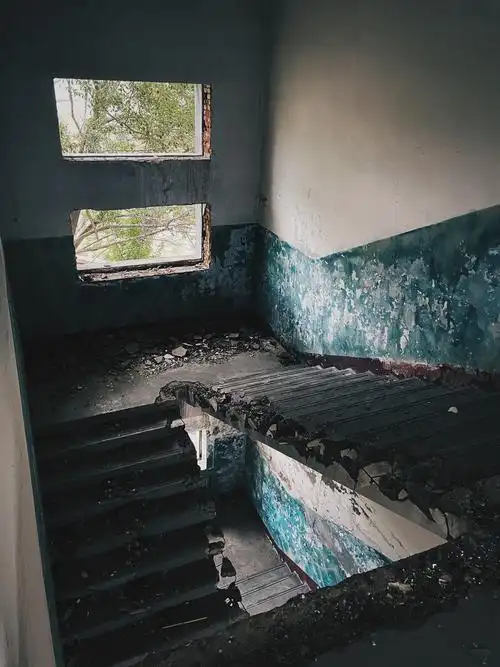 探险大庆五星村废弃的学校