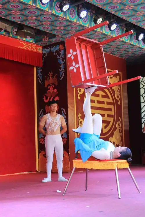 杂技表演之二