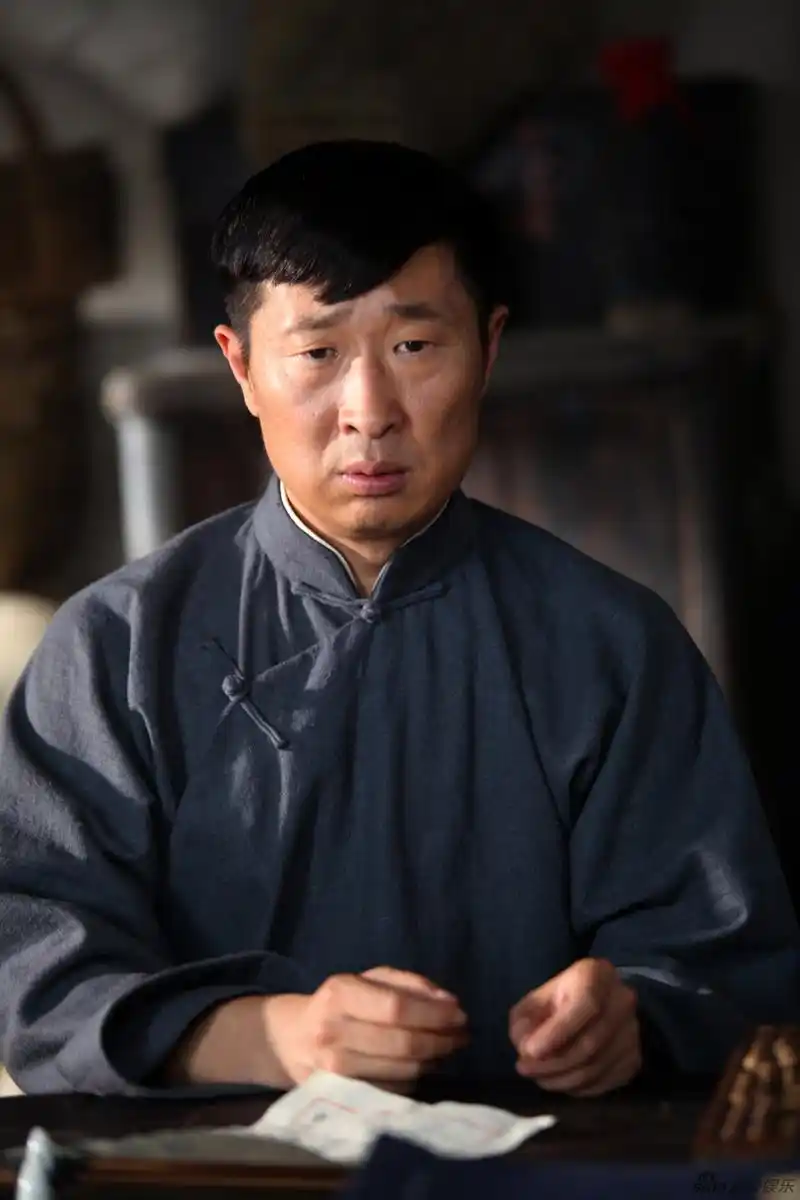 组图:《毕有财》北京卫视热播 林永健造型多变_高清图集_新浪网