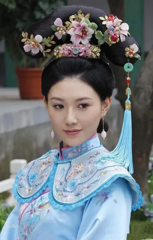 顺治皇帝最宠爱的妃子病逝后,为何他却跑到崇祯皇帝坟前去哭诉?