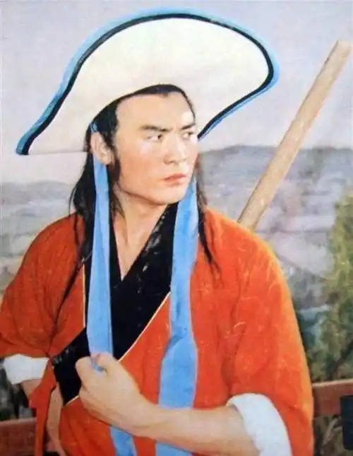 同样是演宋江把李雪健和鲍国安放在一起看差别就出来了