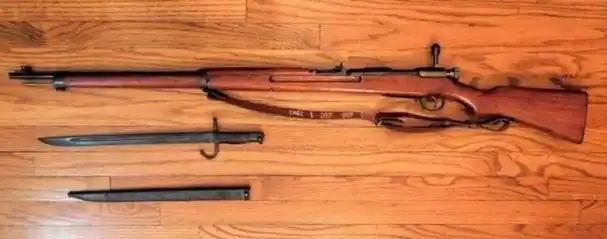 八路军打扫战场,为何不捡冲锋枪而捡三八大盖,老兵含泪说出原因