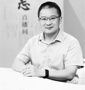 专家:殷飞,南京师范大学家庭教育研究院副院长,"心理健康与脑科学"