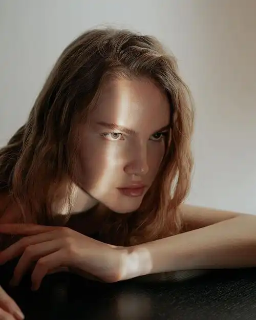 光影氛围肖像绘画素材