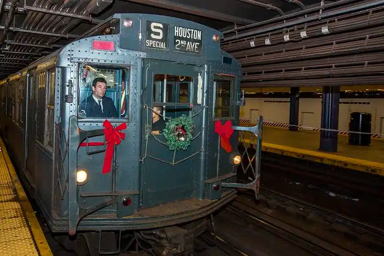 纽约市古董怀旧地铁列车