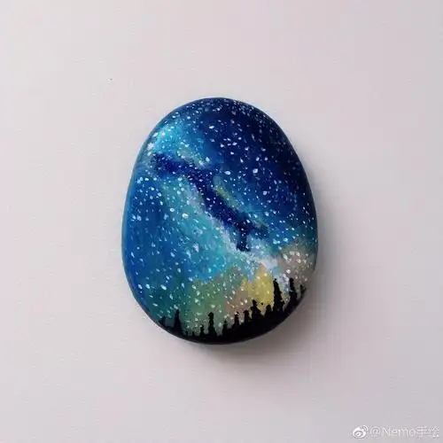 鹅卵石上的风景投稿(|投稿|手绘|鹅卵石_新浪新闻