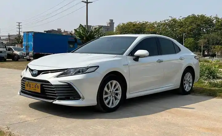 丰田 凯美瑞 2021款 双擎 2.5hg 豪华版