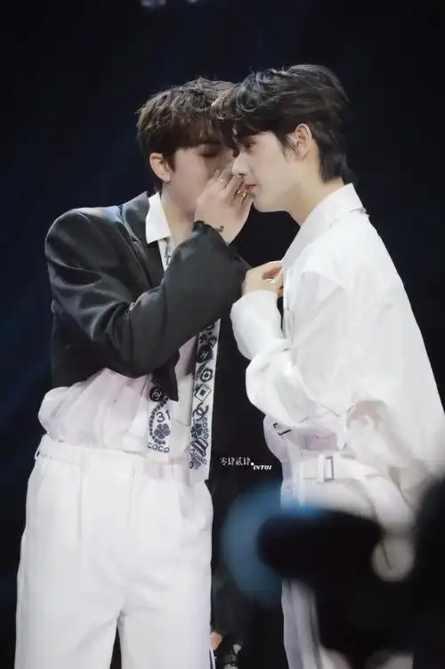 into1尹浩宇高卿尘